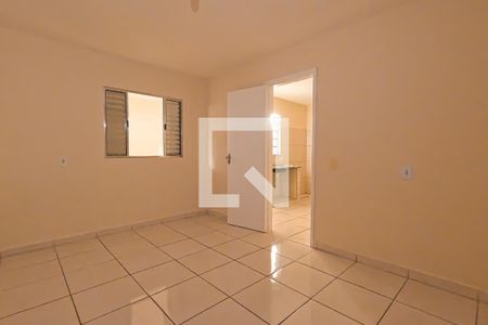 Quarto de casa para alugar com 1 quarto, 40m² em Jardim Palmira, Guarulhos