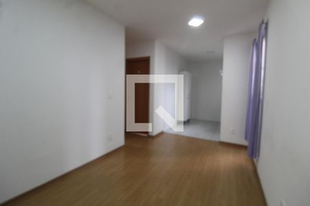 Sala de Estar de apartamento à venda com 2 quartos, 42m² em Estância Velha, Canoas