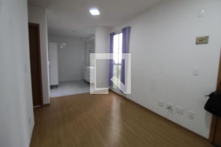 Sala de Estar de apartamento à venda com 2 quartos, 42m² em Estância Velha, Canoas