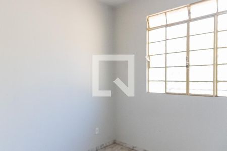 Quarto 1 de casa para alugar com 3 quartos, 130m² em Nova Cachoeirinha, Belo Horizonte