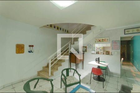 Sala de casa para alugar com 2 quartos, 210m² em Vila Araguaia, São Paulo
