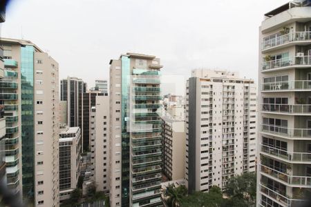 Vista  de apartamento à venda com 4 quartos, 190m² em Itaim Bibi, São Paulo