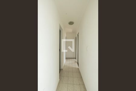 Corredor de apartamento para alugar com 3 quartos, 69m² em Vila Esperança, São Paulo