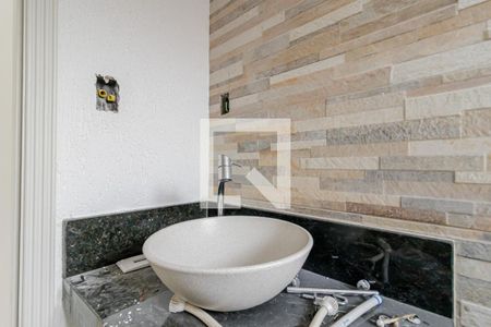 Lavabo de casa para alugar com 2 quartos, 150m² em Vila Brasílio Machado, São Paulo