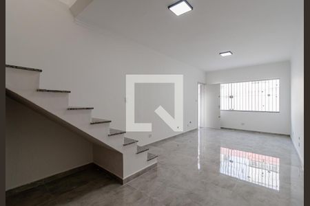 Sala de casa para alugar com 2 quartos, 150m² em Vila Brasílio Machado, São Paulo