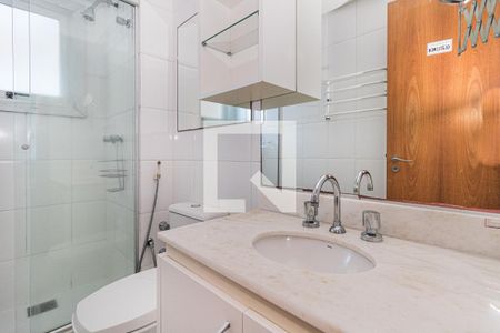 Banheiro da Suíte de apartamento para alugar com 2 quartos, 68m² em Bela Vista, Porto Alegre