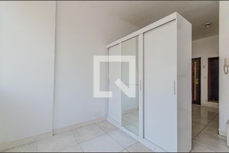 Sala/Quarto de kitnet/studio à venda com 1 quarto, 30m² em Liberdade, São Paulo