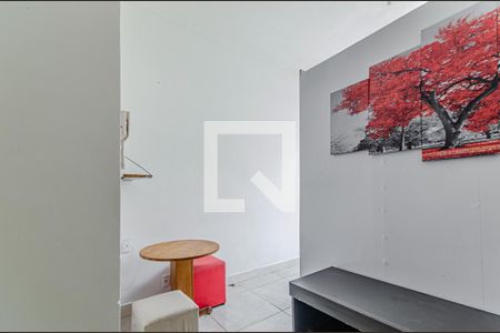 Sala/Quarto de kitnet/studio à venda com 1 quarto, 30m² em Liberdade, São Paulo