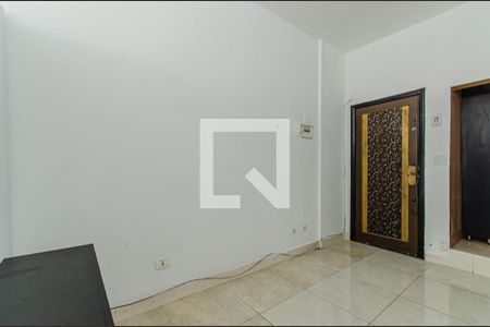 Sala/Quarto de kitnet/studio à venda com 1 quarto, 30m² em Liberdade, São Paulo