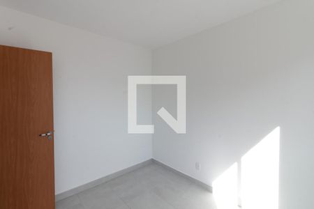 Quarto 2 de apartamento para alugar com 2 quartos, 52m² em Chácaras Cotia, Contagem