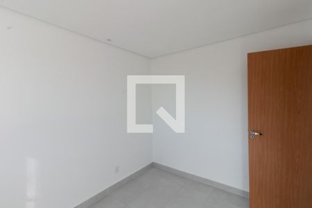 Quarto 1 de apartamento para alugar com 2 quartos, 52m² em Chácaras Cotia, Contagem