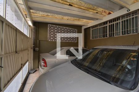 Casa à venda com 101m², 4 quartos e 2 vagas Casa à venda com 101m², 4 quartos e 2 vagasGaragem