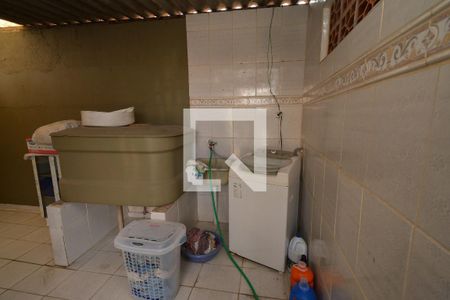Casa à venda com 101m², 4 quartos e 2 vagas Casa à venda com 101m², 4 quartos e 2 vagasÁrea de Serviço