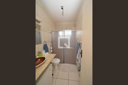 Casa à venda com 101m², 4 quartos e 2 vagas Casa à venda com 101m², 4 quartos e 2 vagasBanheiro