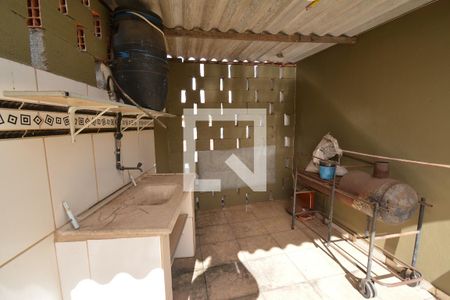 Casa à venda com 101m², 4 quartos e 2 vagas Casa à venda com 101m², 4 quartos e 2 vagasÁrea de Serviço