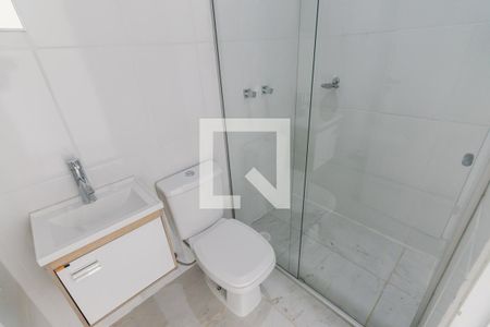 Banheiro de kitnet/studio para alugar com 1 quarto, 18m² em Bom Retiro, São Paulo