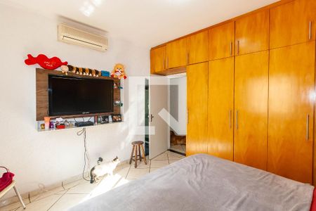 Suíte 1 de casa para alugar com 2 quartos, 140m² em Vila Ema, São Paulo