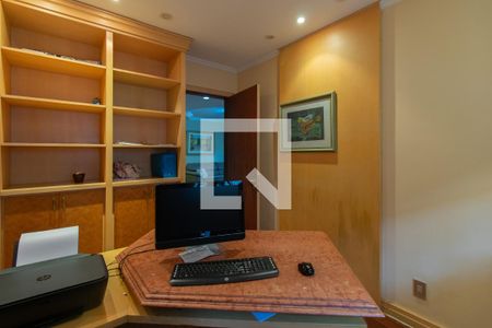 Escritório de casa à venda com 4 quartos, 420m² em Santa Tereza, Porto Alegre