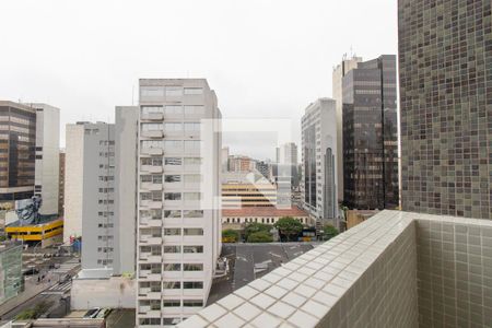 Varanda de apartamento para alugar com 2 quartos, 60m² em Centro, Curitiba