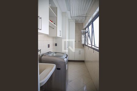 Apartamento à venda com 260m², 3 quartos e 2 vagas Apartamento à venda com 260m², 3 quartos e 2 vagasÁrea de Serviço