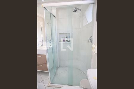 Apartamento à venda com 260m², 3 quartos e 2 vagas Apartamento à venda com 260m², 3 quartos e 2 vagasBanheiro da Suíte 3