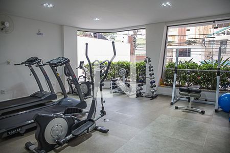 Apartamento à venda com 260m², 3 quartos e 2 vagas Apartamento à venda com 260m², 3 quartos e 2 vagasÁrea comum