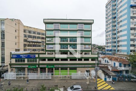 Vista  de apartamento à venda com 2 quartos, 79m² em Bonsucesso, Rio de Janeiro