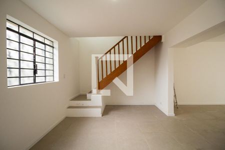Casa à venda com 70m², 2 quartos e sem vagaSala