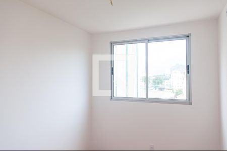 Quarto 1 de apartamento para alugar com 2 quartos, 48m² em Pechincha, Rio de Janeiro