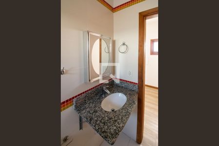 Casa à venda com 234m², 5 quartos e 4 vagas Casa à venda com 234m², 5 quartos e 4 vagasBanheiro 2