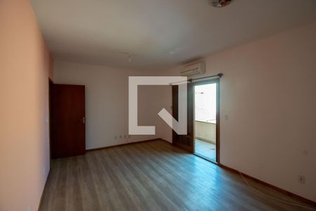 Casa à venda com 234m², 5 quartos e 4 vagas Casa à venda com 234m², 5 quartos e 4 vagasQuarto 4