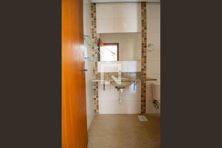 Casa à venda com 234m², 5 quartos e 4 vagas Casa à venda com 234m², 5 quartos e 4 vagasBanheiro da Suíte