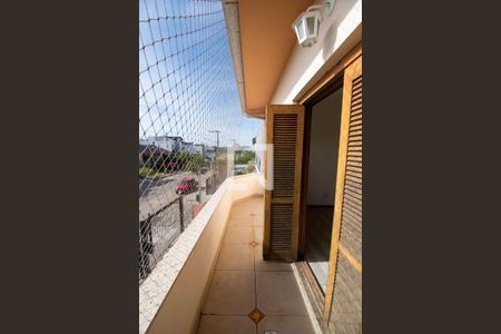 Casa à venda com 234m², 5 quartos e 4 vagas Casa à venda com 234m², 5 quartos e 4 vagasVaranda da Suíte