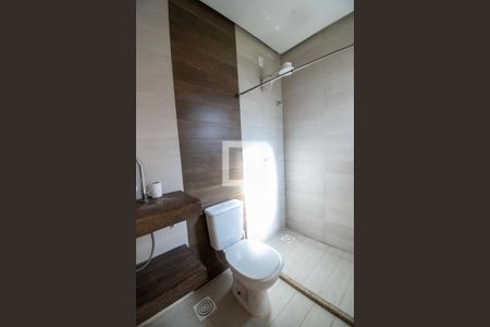 Casa à venda com 234m², 5 quartos e 4 vagas Casa à venda com 234m², 5 quartos e 4 vagasBanheiro de Serviço