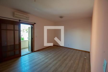 Casa à venda com 234m², 5 quartos e 4 vagas Casa à venda com 234m², 5 quartos e 4 vagasQuarto 4