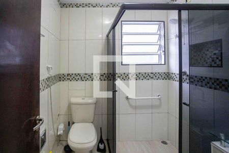 Banheiro 1 de casa para alugar com 3 quartos, 173m² em Piraporinha, Diadema