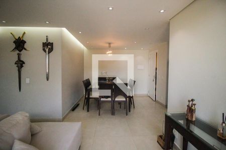 Sala de apartamento à venda com 3 quartos, 63m² em Vila Taquari, São Paulo