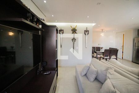 Sala/Quarto de apartamento para alugar com 3 quartos, 63m² em Vila Taquari, São Paulo