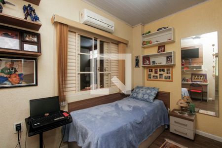 Quarto 2 - 1° casa de casa à venda com 4 quartos, 150m² em Jardim Floresta, Porto Alegre