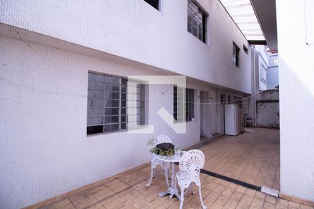 Casa para alugar com 379m², 5 quartos e 2 vagas Casa para alugar com 379m², 5 quartos e 2 vagasÁrea comum