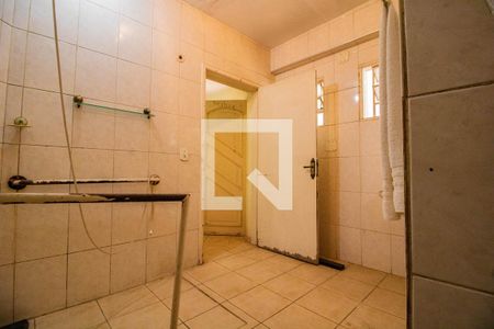 Casa para alugar com 379m², 5 quartos e 2 vagas Casa para alugar com 379m², 5 quartos e 2 vagasBanheiro da Suíte 2
