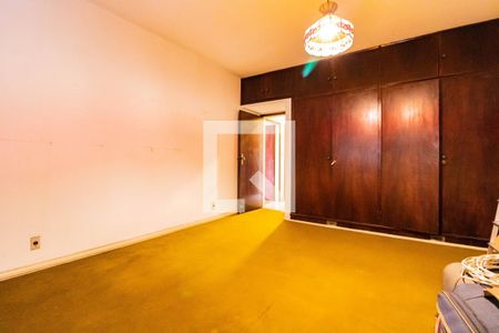 Casa para alugar com 379m², 5 quartos e 2 vagas Casa para alugar com 379m², 5 quartos e 2 vagasQuarto 1