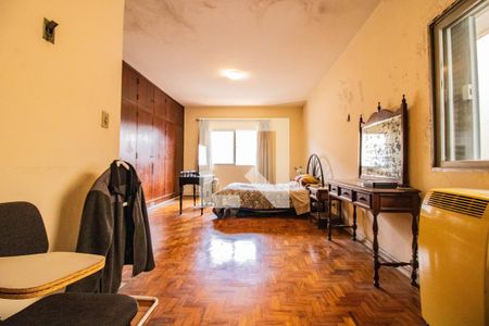 Casa para alugar com 379m², 5 quartos e 2 vagas Casa para alugar com 379m², 5 quartos e 2 vagasSuíte 1