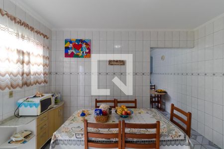 Casa à venda com 363m², 4 quartos e 6 vagas Casa à venda com 363m², 4 quartos e 6 vagasCopa