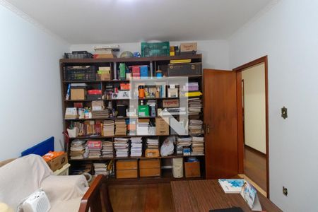 Casa à venda com 363m², 4 quartos e 6 vagas Casa à venda com 363m², 4 quartos e 6 vagasQuarto 01