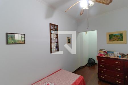 Casa à venda com 363m², 4 quartos e 6 vagas Casa à venda com 363m², 4 quartos e 6 vagasEscritório