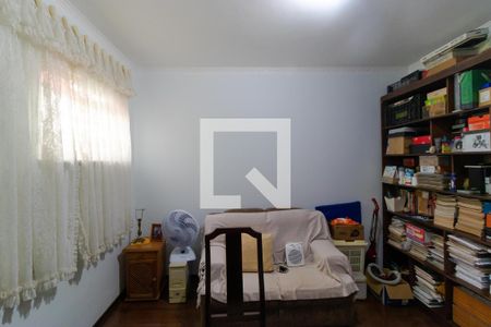 Casa à venda com 363m², 4 quartos e 6 vagas Casa à venda com 363m², 4 quartos e 6 vagasQuarto 01