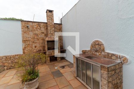 Casa à venda com 363m², 4 quartos e 6 vagas Casa à venda com 363m², 4 quartos e 6 vagasChurrasqueira