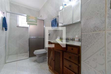 Casa à venda com 363m², 4 quartos e 6 vagas Casa à venda com 363m², 4 quartos e 6 vagasBanheiro 01