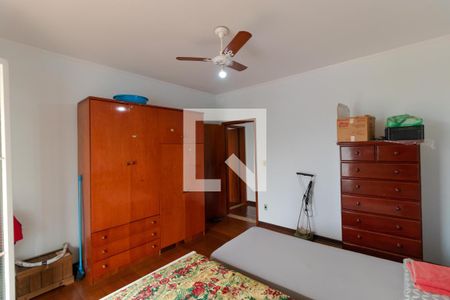 Casa à venda com 363m², 4 quartos e 6 vagas Casa à venda com 363m², 4 quartos e 6 vagasQuarto 02